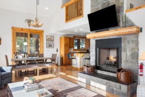 Curley Bear Lodge Living Room