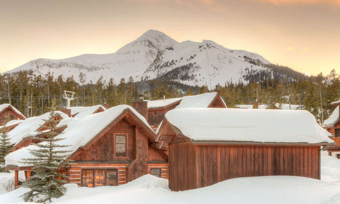 White Otter Vacation Rental Outside